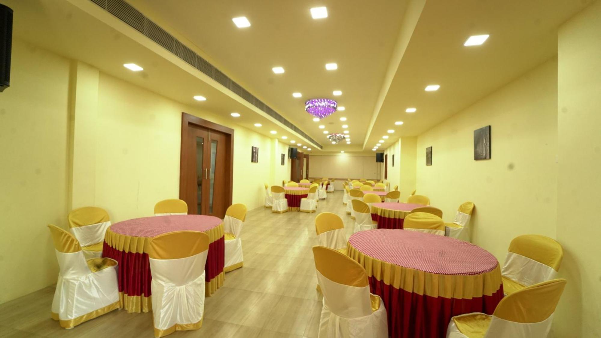 Kfour Apartment & Hotels Private Limited Madurai Esterno foto
